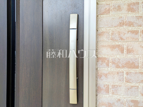 玄関ドアノブ　【志木市柏町２丁目】