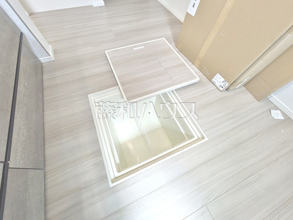 1号棟　床下収納　【西東京市新町５丁目】