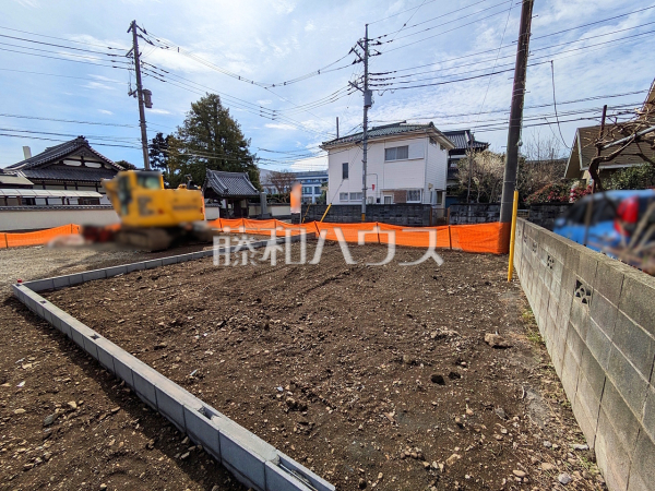 A号棟　現地写真　【日野市石田１丁目】
建物のプレゼンをさせていただきますので、実際の完成イメージを思い描いていただくことができます。お気軽にお問合せ下さい。