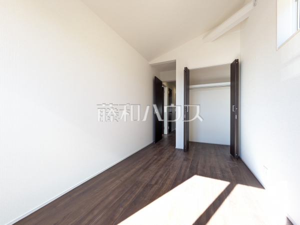 居室　【練馬区石神井台８丁目】