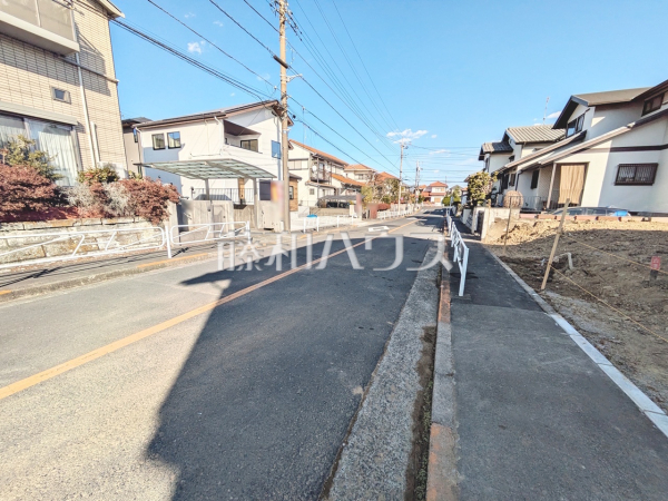接道状況および現場風景　【八王子市北野台２丁目】