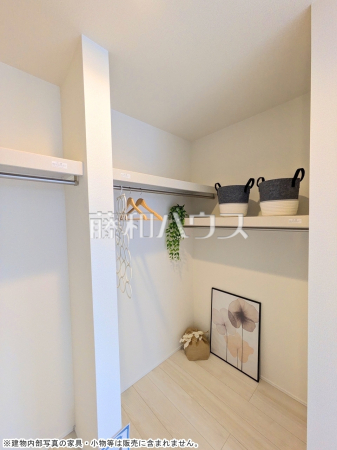 1号棟　収納　【南城市知念字安座真】キャリーケース等の大物や衣装ケースなども収まりお家がスッキリ！