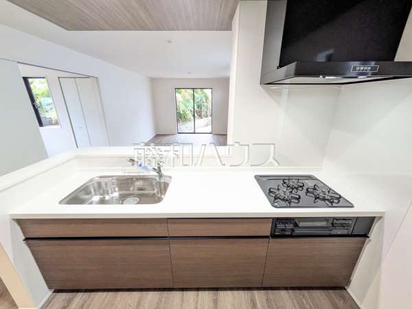 3号棟　キッチン　【南城市知念字安座真】