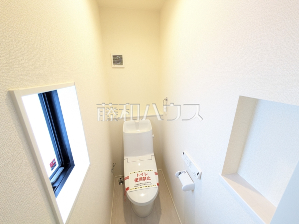 3号棟　トイレ　【南城市知念字安座真】