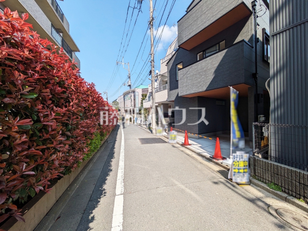 接道状況および現場風景　【中野区南台５丁目】