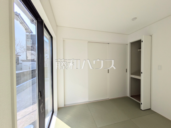 各居室にはクローゼットを完備し、家具を置くスペースが確保しやすい設計がされております。　和室　【福岡市南区老司３丁目】