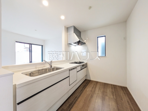 C号棟　キッチン　【小金井市貫井北町５丁目】