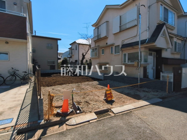 現地写真　【東久留米市氷川台２丁目】 建物のプレゼンをさせていただきますので、実際の完成イメージを思い描いていただくことができます。お気軽にお問合せ下さい。 