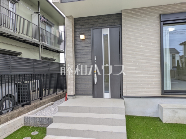 A号棟　玄関　【小平市津田町１丁目】