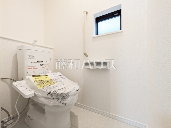 A号棟　トイレ　【小平市津田町１丁目】