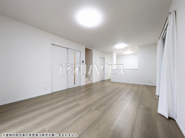 A号棟　リビング　【小平市津田町１丁目】