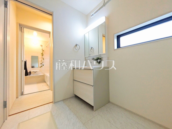 1号棟　洗面室　【新座市新堀１丁目】