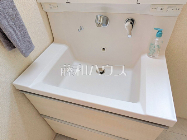 2号棟　洗面室　【新座市新堀１丁目】