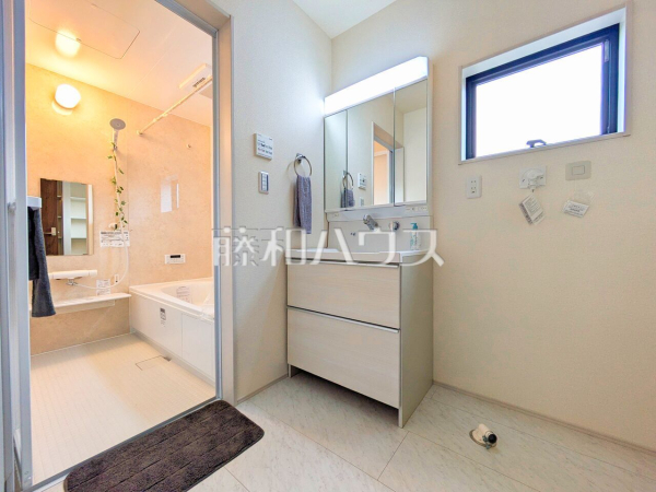 2号棟　洗面室　【新座市新堀１丁目】