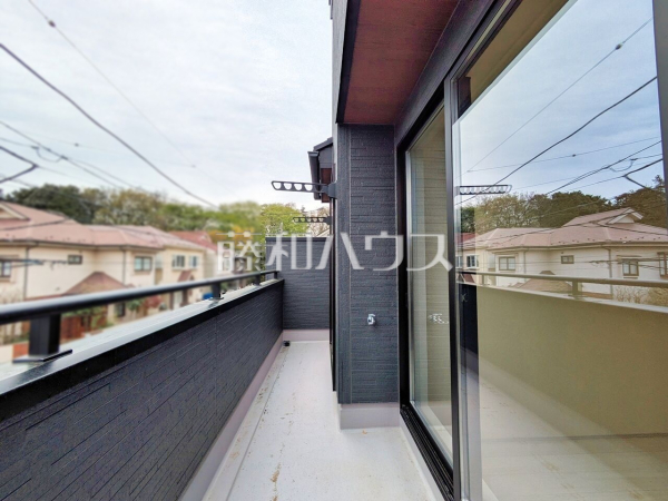 2号棟　バルコニー　【新座市新堀１丁目】