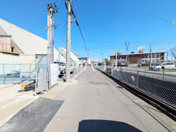 接道状況および現場風景　【小牧市小牧１丁目】