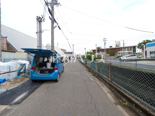 接道状況および現場風景　【小牧市小牧１丁目】
