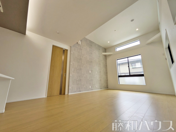 1号棟　リビング　【春日井市不二ガ丘３丁目】