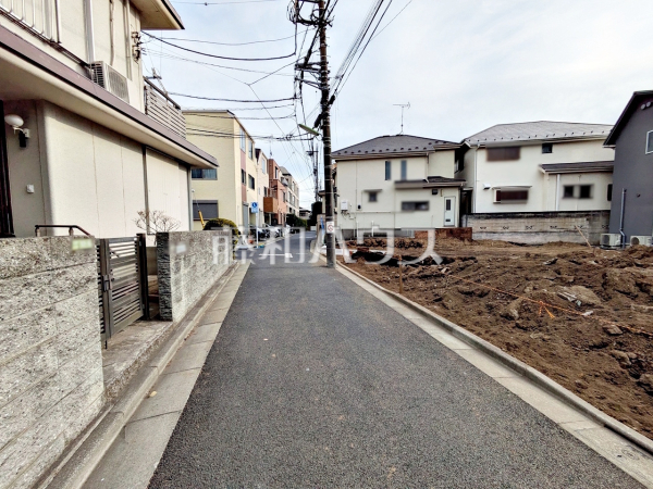 接道状況および現場風景　【世田谷区上北沢１丁目】