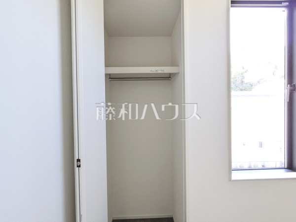 収納　【多摩市貝取１丁目】