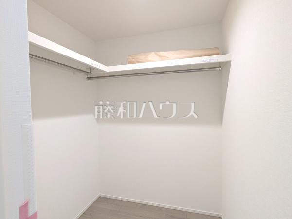 ウォークインクローゼット　【多摩市貝取１丁目】