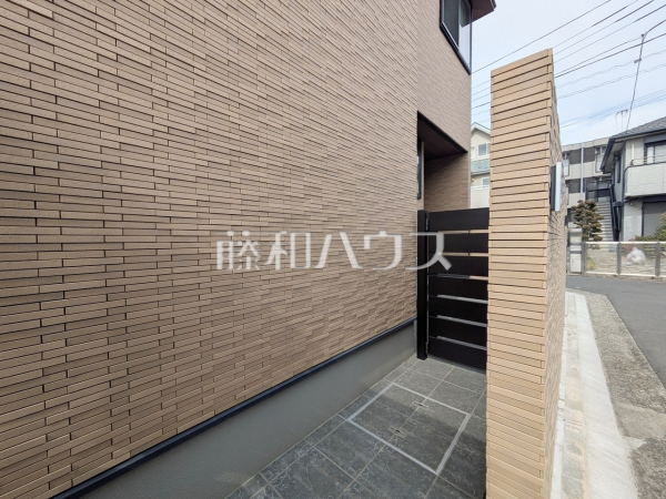 玄関　【武蔵野市吉祥寺東町１丁目】