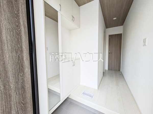玄関　【東村山市富士見町４丁目】