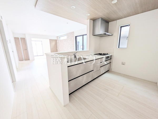 キッチン　【東村山市富士見町４丁目】