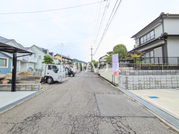 接道状況および現場風景　【春日井市高森台５丁目】