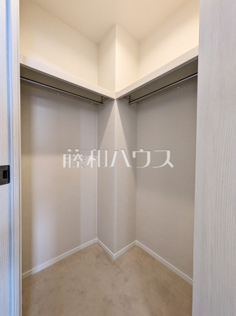 ウォークインクローゼット　【シティヴェールふじみ野二番館】
