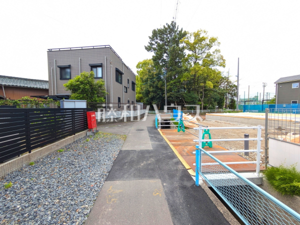 接道状況および現場風景　【岩倉市本町南新溝廻間】