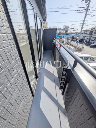 バルコニー　【三鷹市新川２丁目】