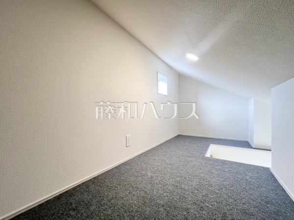 収納　【三鷹市新川２丁目】