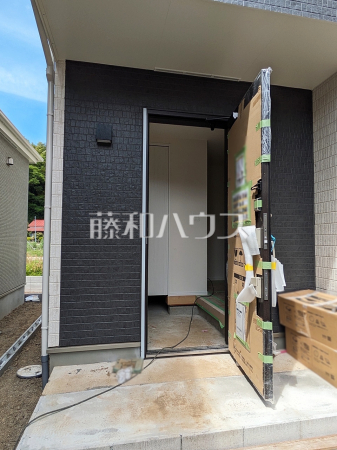 B号棟　玄関　【八王子市西寺方町】
