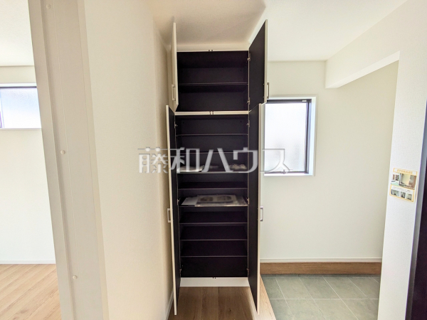 2号棟　収納　【福岡市南区屋形原１丁目】