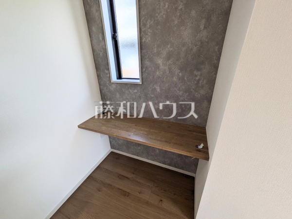 2号棟　カウンターデスク　【福岡市南区屋形原１丁目】