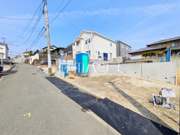 接道状況および現場風景　【福岡市東区美和台３丁目】