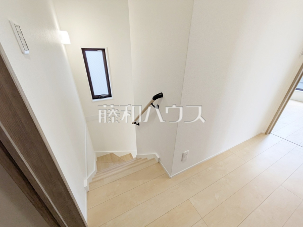 2号棟　2F廊下　【三鷹市中原２丁目】