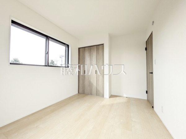 2号棟　居室　【三鷹市中原２丁目】