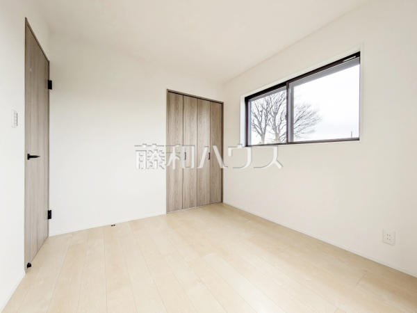 2号棟　居室　【三鷹市中原２丁目】