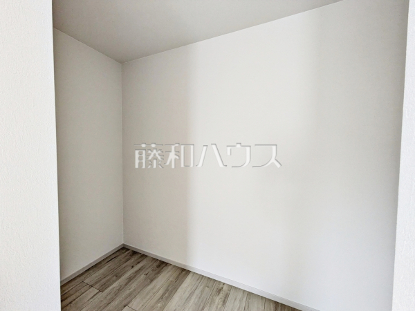 2号棟　ウォークインクローゼット　【福岡市中央区輝国２丁目】