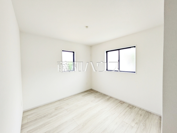 2号棟　居室　【福岡市中央区輝国２丁目】