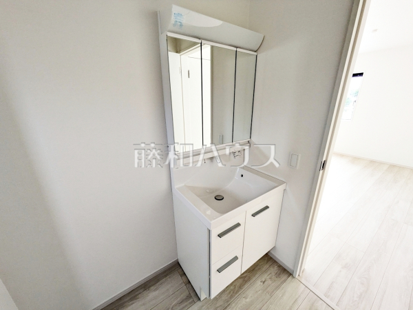 2号棟　洗面室　【福岡市中央区輝国２丁目】