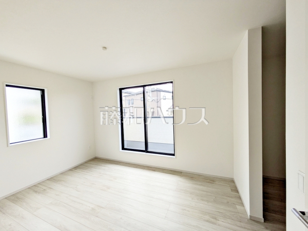 2号棟　居室　【福岡市中央区輝国２丁目】