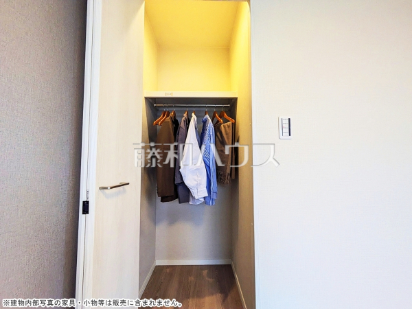 収納　【 レ・ジェイド上北沢】