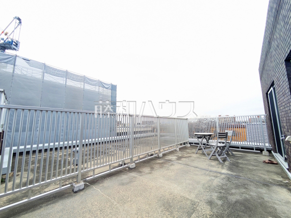 バルコニー　【 レ・ジェイド上北沢】