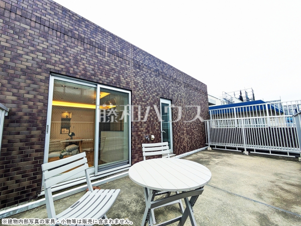 バルコニー　【 レ・ジェイド上北沢】