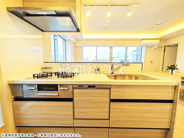 キッチン　【 レ・ジェイド上北沢】