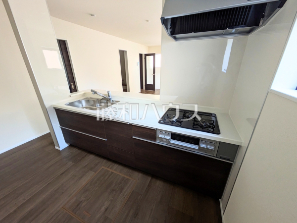 1号棟　キッチン　【福岡市早良区飯倉３丁目】