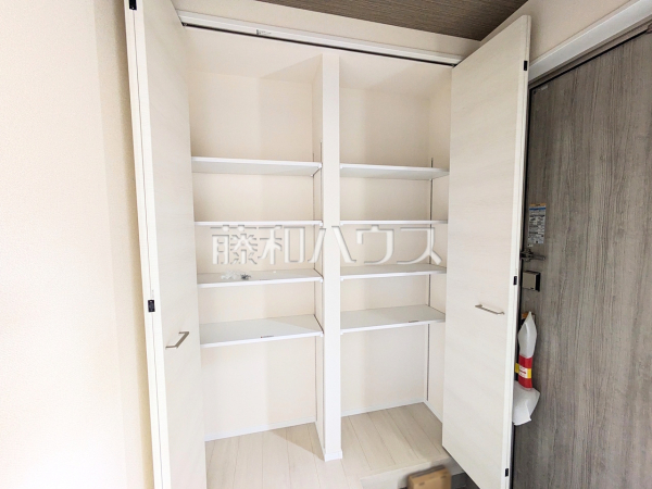 2号棟　玄関収納　【福岡市早良区飯倉３丁目】